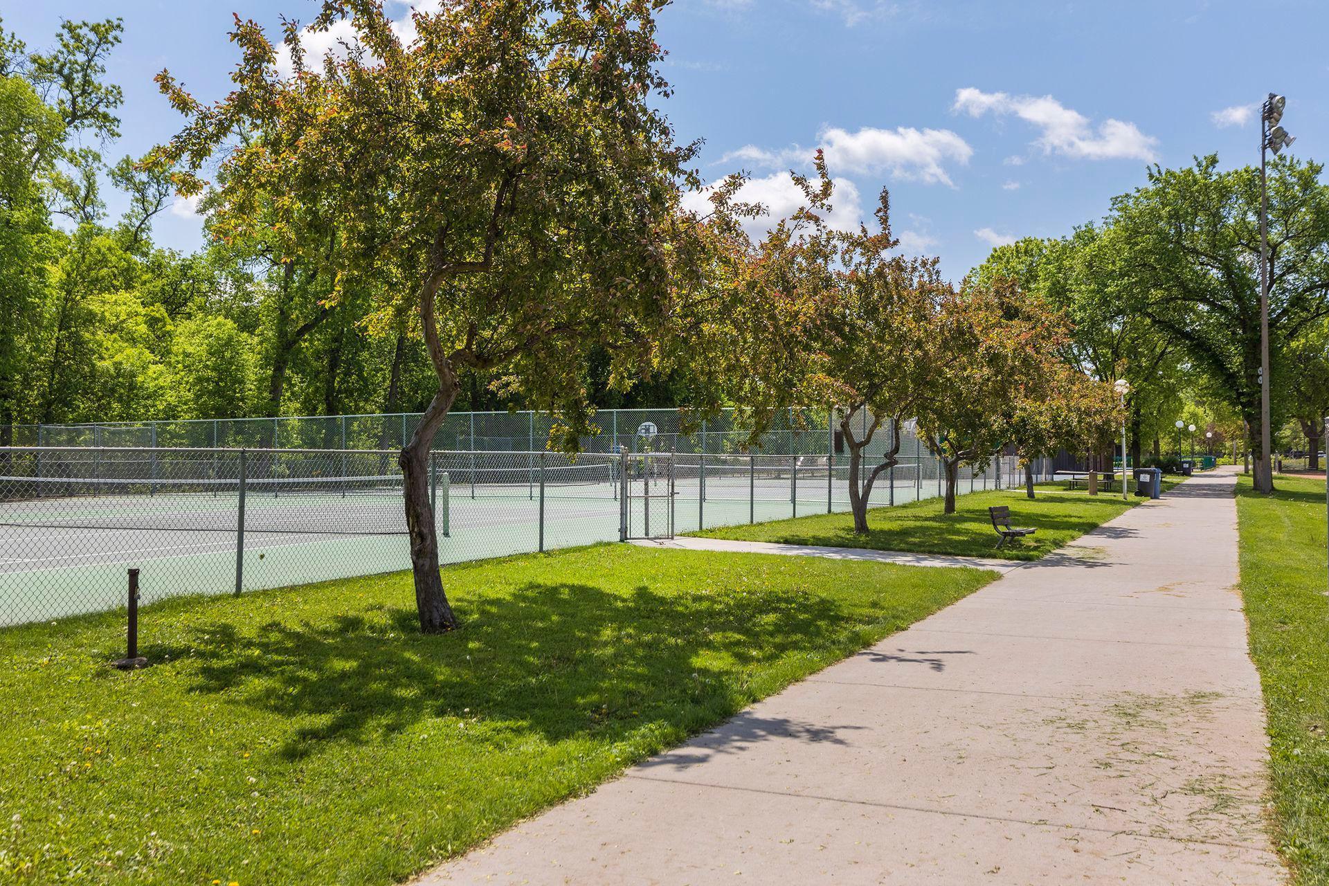 5056 Queen Avenue, Minneapolis, Minnesota image 46
