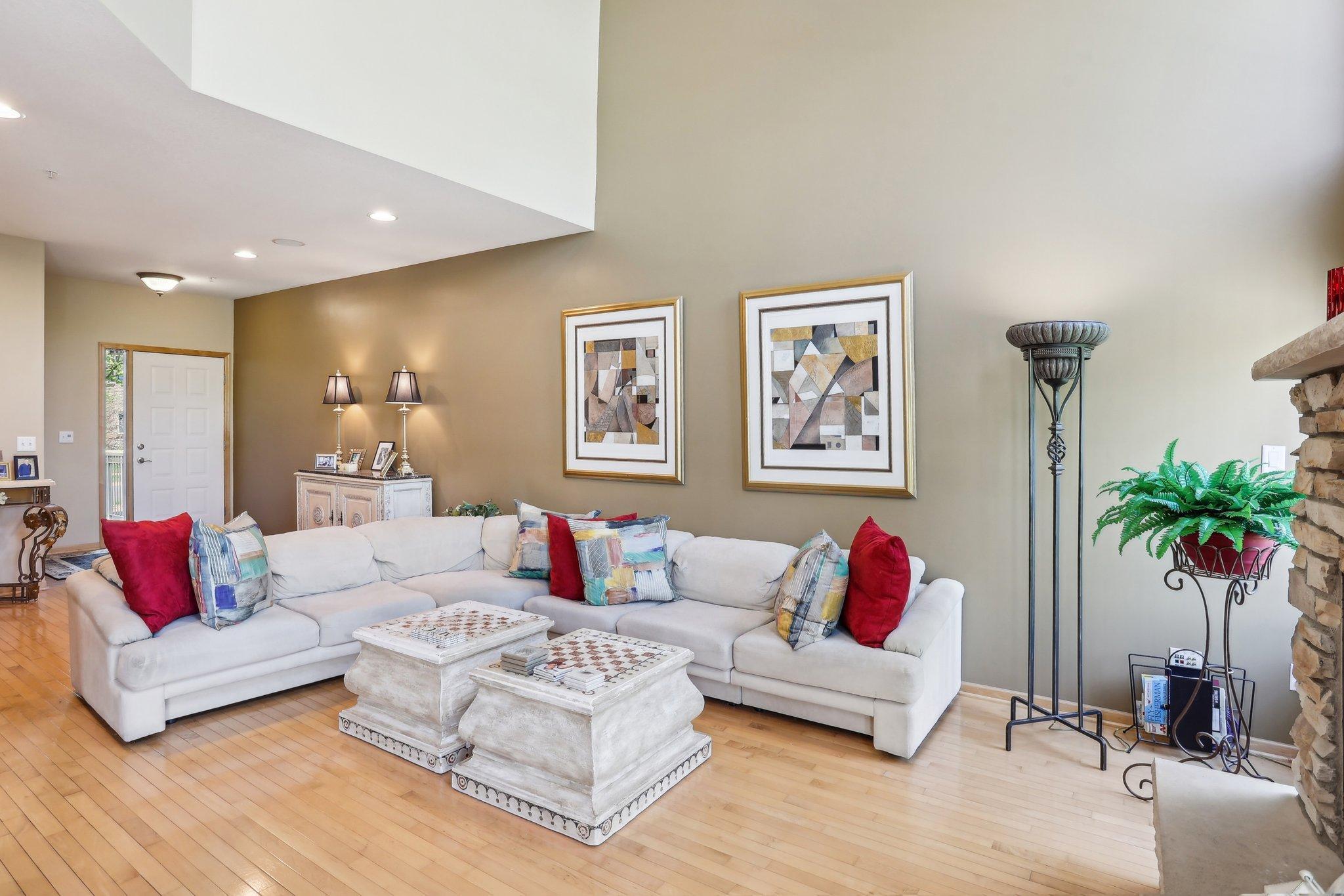 15561 Lilac Drive, Eden Prairie, Minnesota image 6