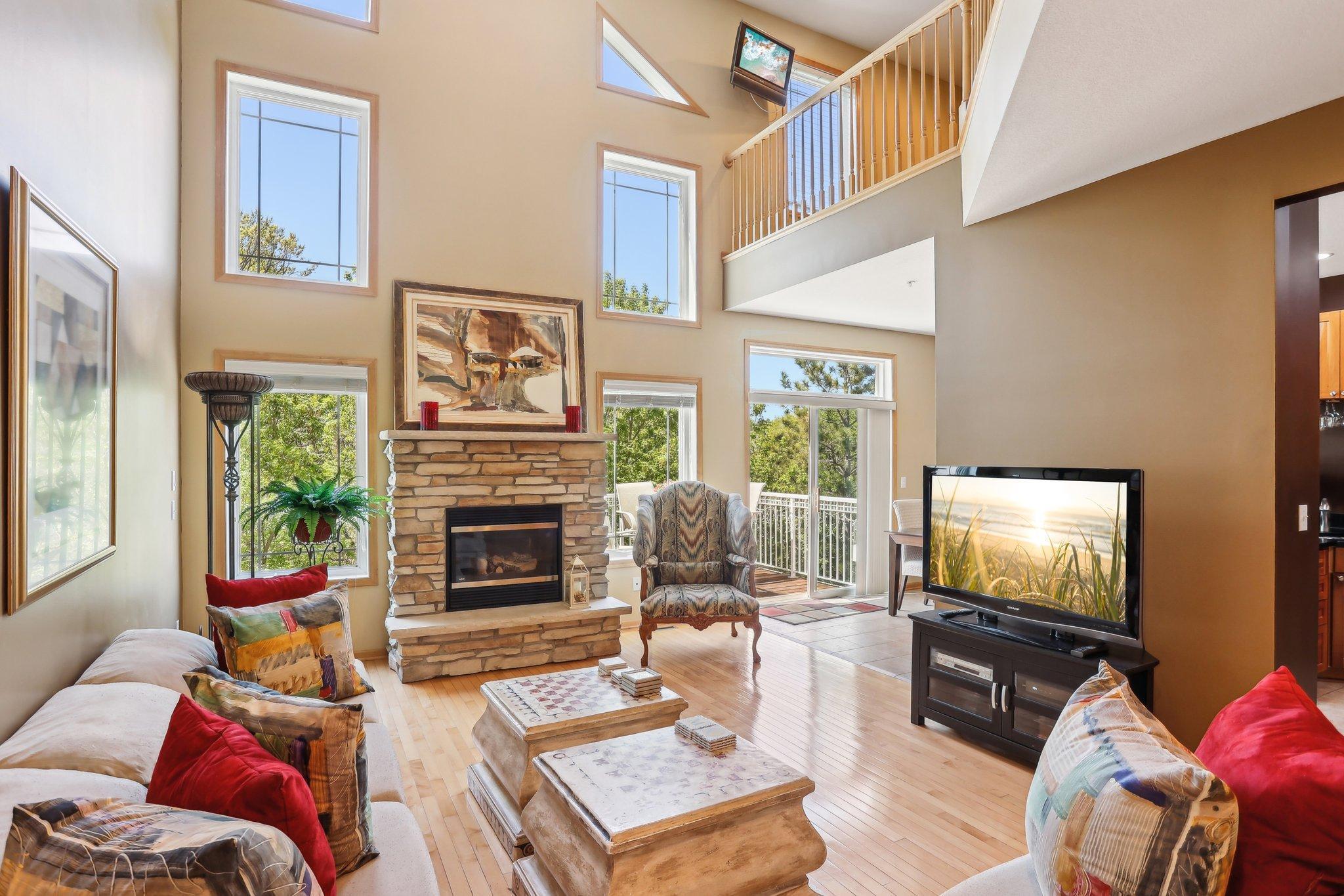 15561 Lilac Drive, Eden Prairie, Minnesota image 3