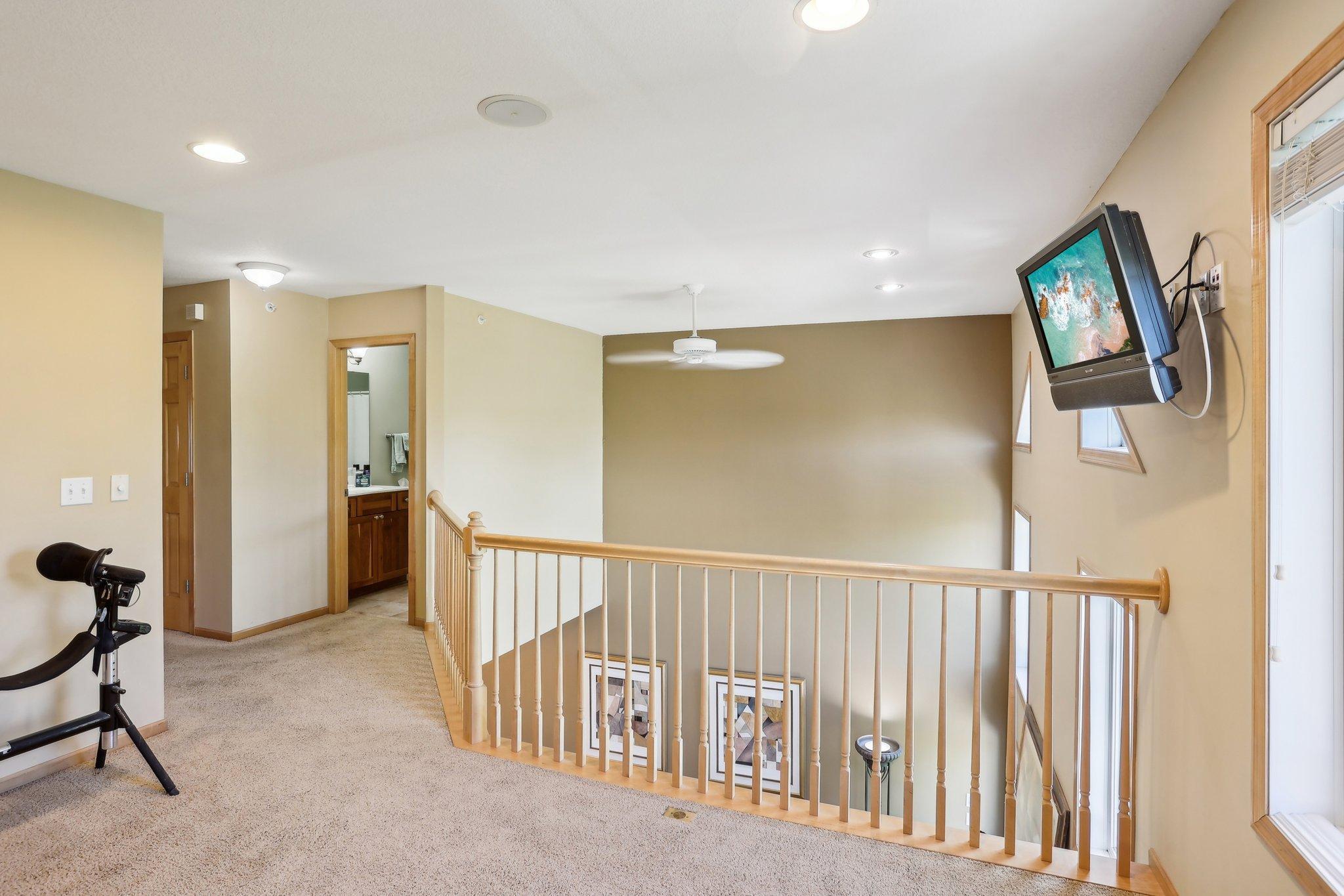 15561 Lilac Drive, Eden Prairie, Minnesota image 19