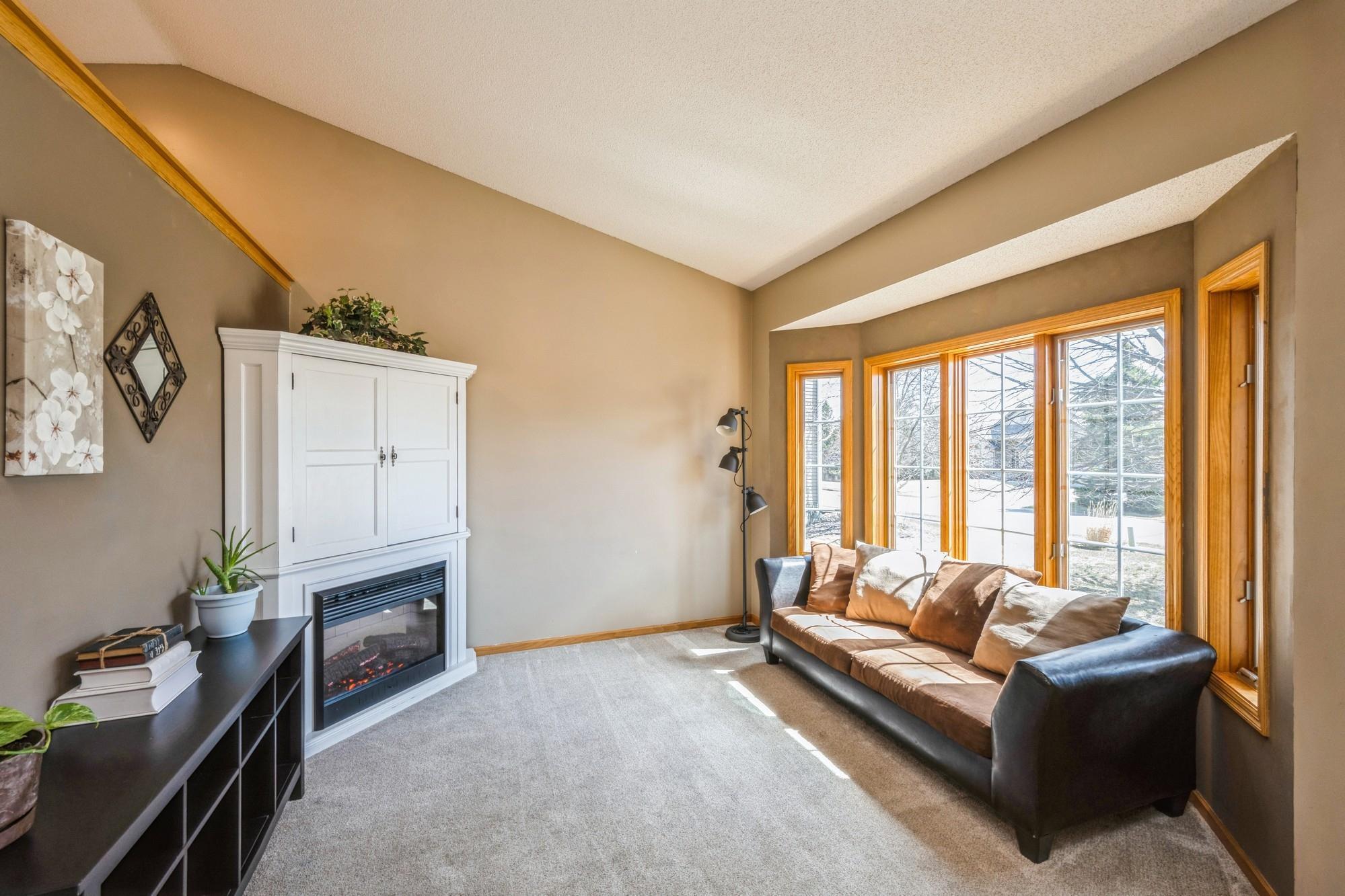 23554 Aspen Drive, Rogers, Minnesota image 4