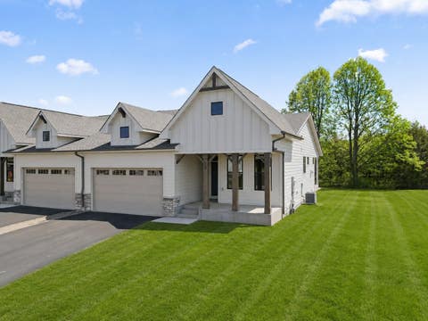 Townhouse For Sale - 20 Palomino Court<br/> Saint Croix County, Hudson, WI 54016