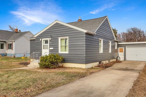 Homes For Sale - 723 11th Street<br/> Swift County, Benson, MN 56215