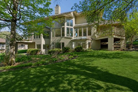 Homes For Sale - 782 Evergreen Knolls<br/> Dakota County, Mendota Heights, MN 55118
