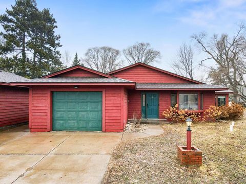 Homes For Sale - 509 Heritage Blvd Blvd<br/> Isanti County, Isanti, MN 55040