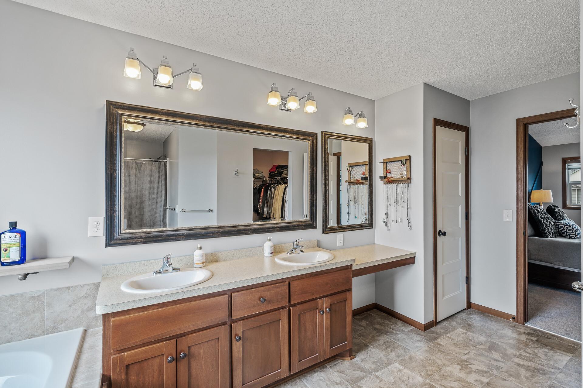 7523 162nd Avenue, Ramsey, Minnesota image 32