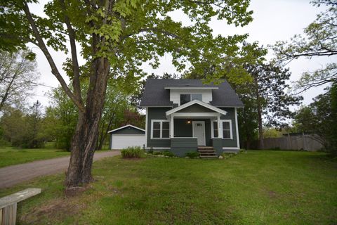 Homes For Sale - 340 River Drive<br/> Milaca, MN 56353