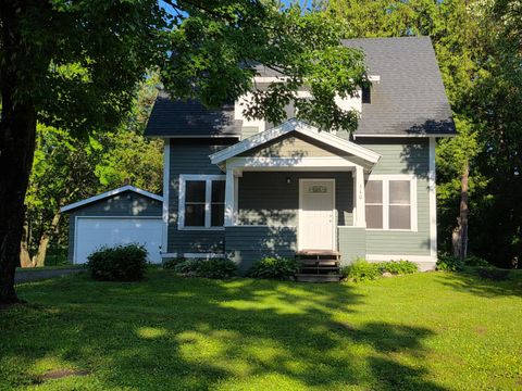 Homes For Sale - 340 River Drive<br/> Milaca, MN 56353