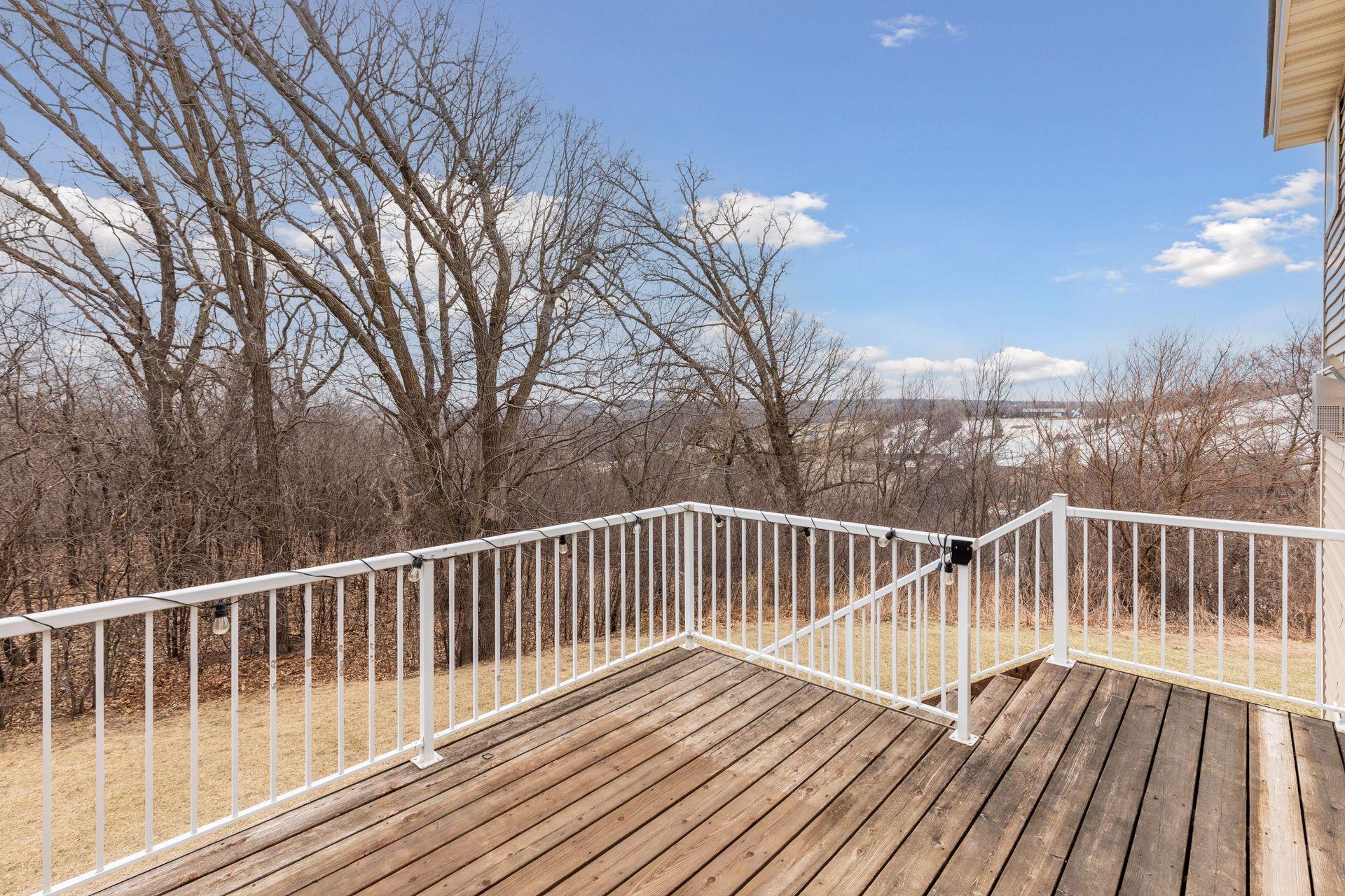 435 Stonewood Lane, Burnsville, Minnesota image 28