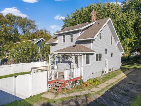 Homes For Sale - 210 2nd Avenue<br/> Pope County, Glenwood, MN 56334