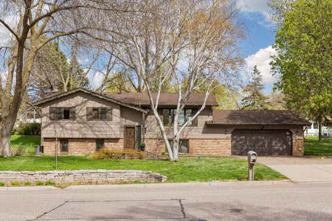 Homes For Sale - 2720 Pineview Lane<br/> Minneapolis, MN 55441