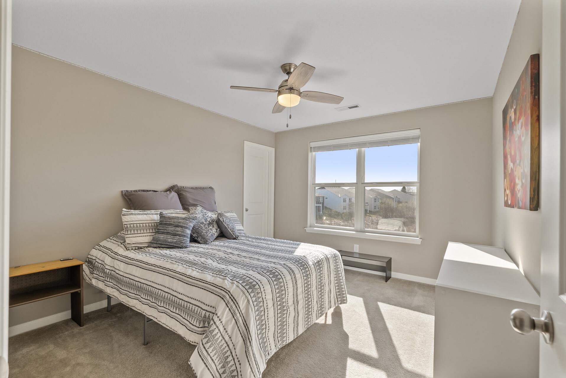 5639 Cheshire Lane, Plymouth, Minnesota image 34