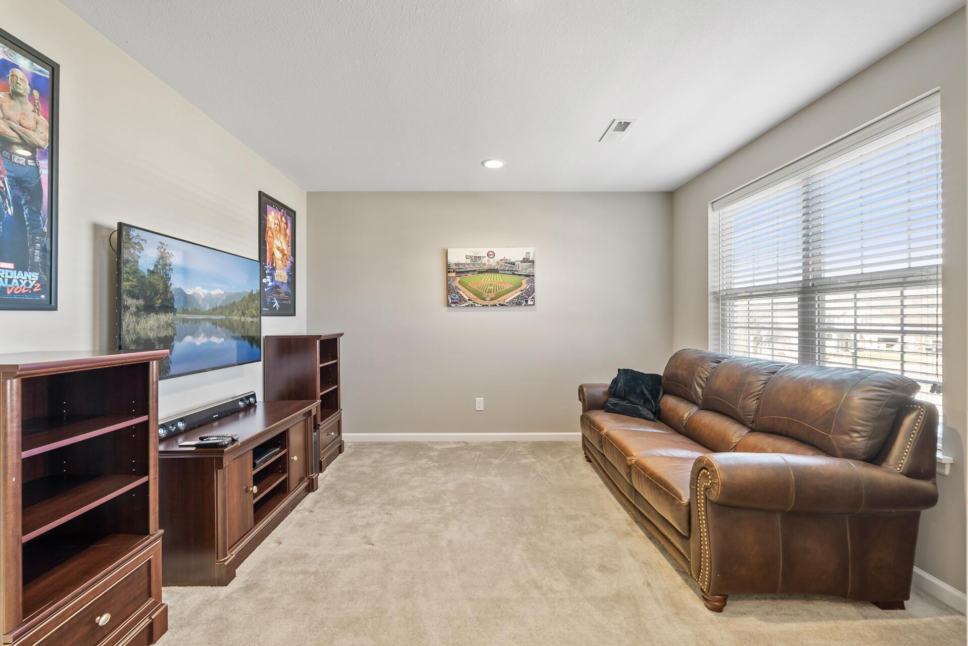 5639 Cheshire Lane, Plymouth, Minnesota image 24