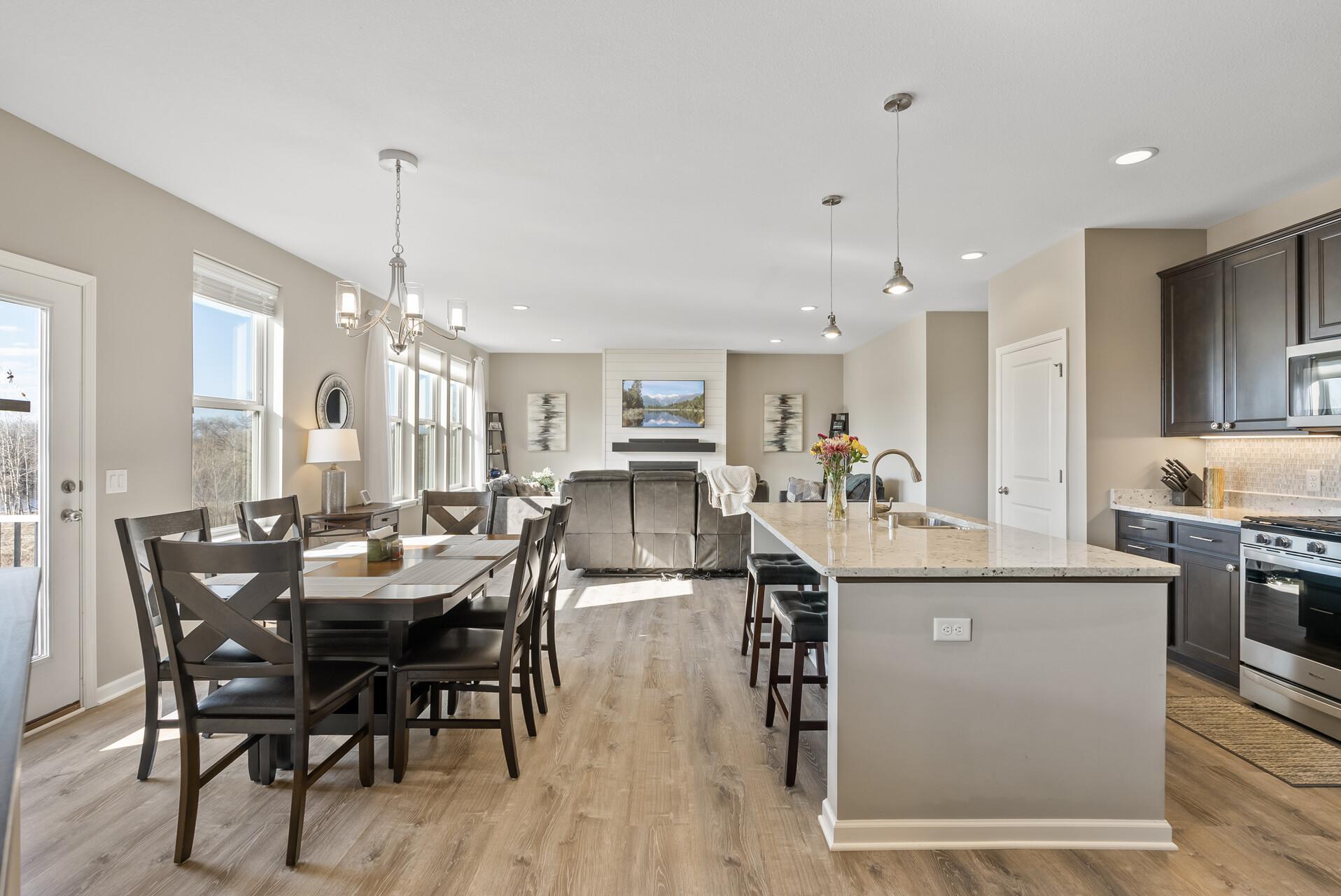 5639 Cheshire Lane, Plymouth, Minnesota image 12