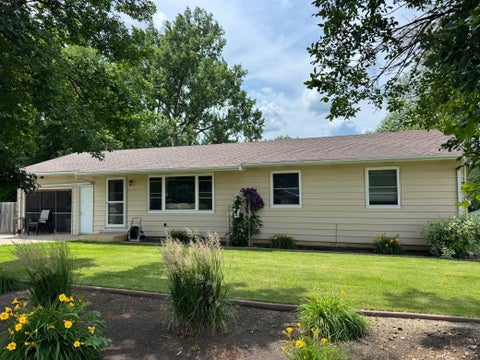 Homes For Sale - 2722 Albion Avenue<br/> Fairmont, MN 56031