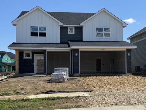 Homes For Sale - 18346 Glancy Way<br/> Lakeville, MN 55044