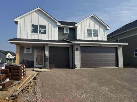 Homes For Sale - 18346 Glancy Way<br/> Dakota County, Lakeville, MN 55044
