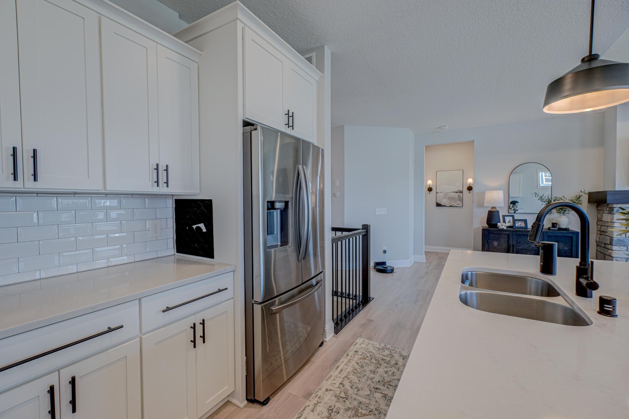 4860 Briarcroft Lane, Woodbury, Minnesota image 23