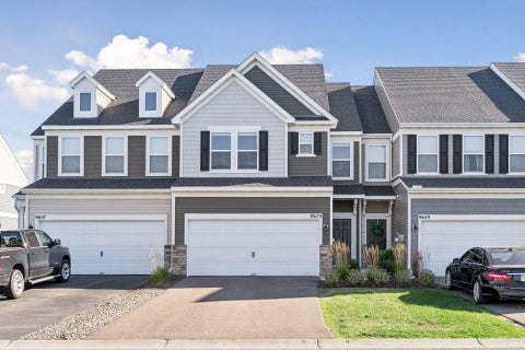 Townhouse For Sale - 9653 4th Street Lane<br/> Lake Elmo, MN 55042