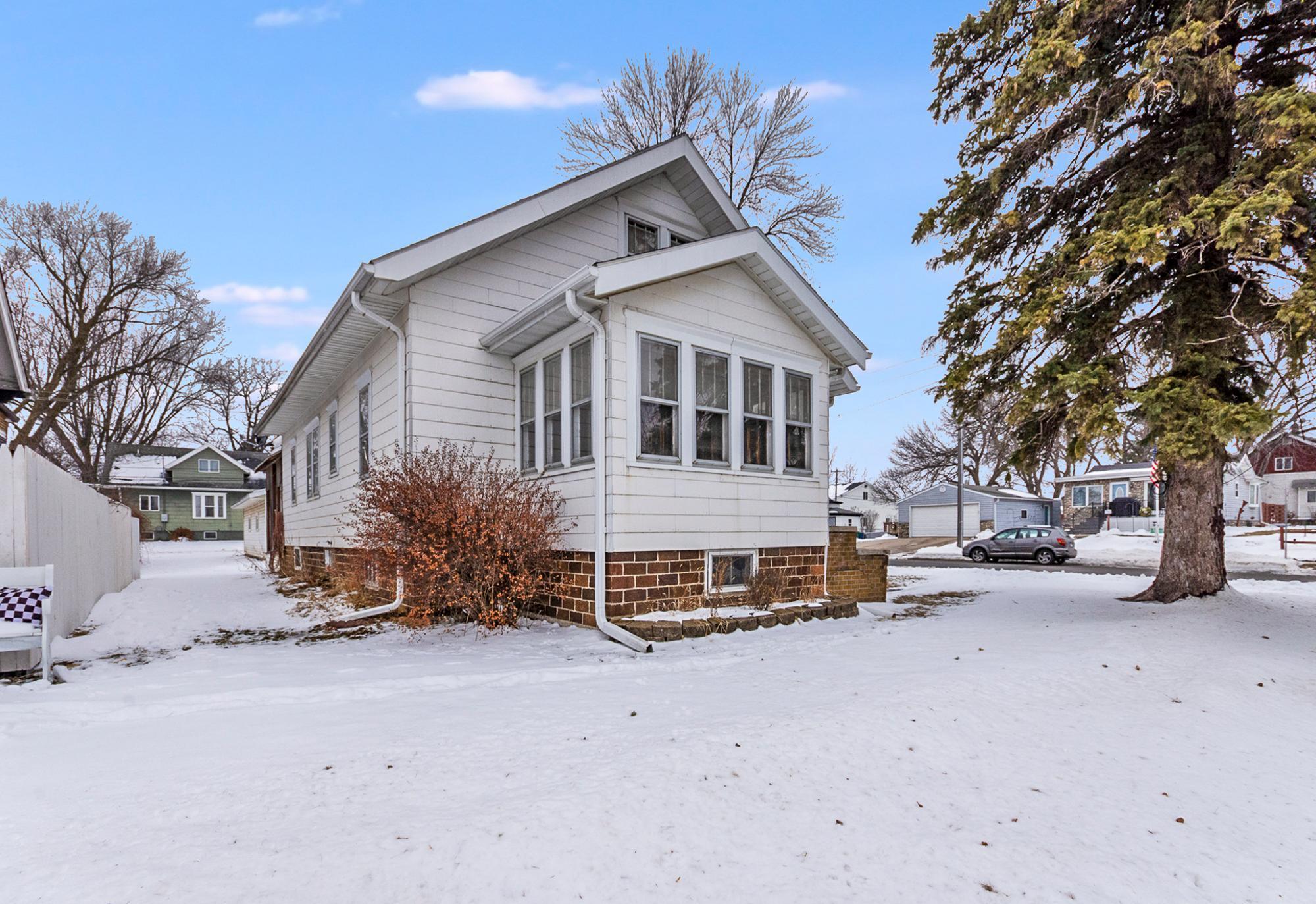 400 4th Street, Montgomery, Minnesota image 5