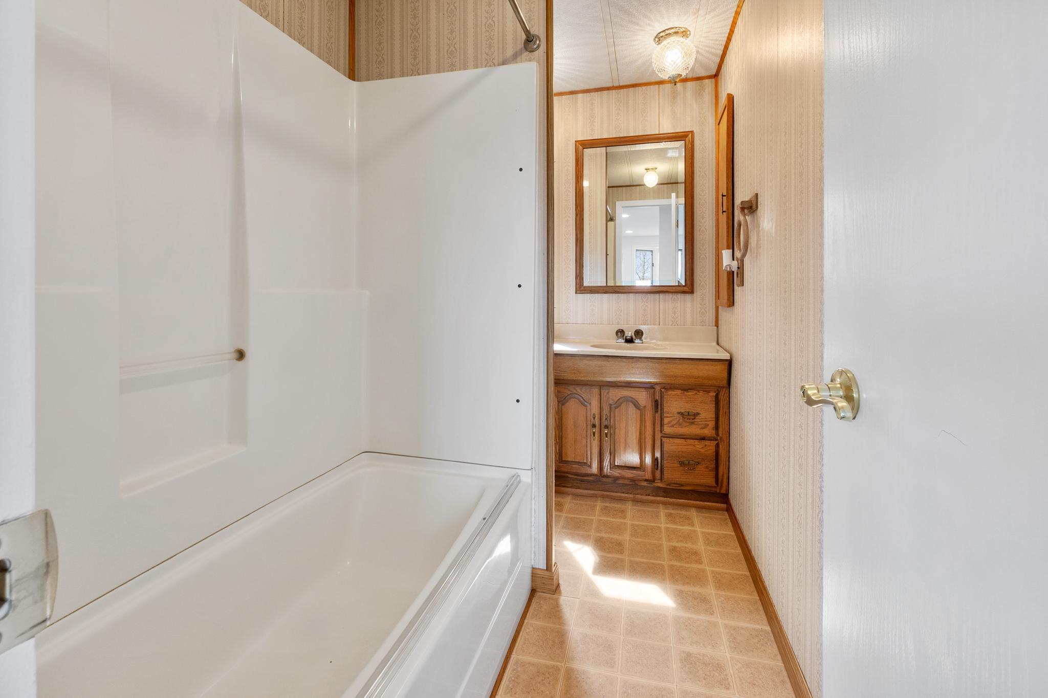 18004 Edgewater Road, Pine City, Minnesota image 38
