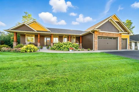 Homes For Sale - 563 Elins Lake Road<br/> Cambridge, MN 55008