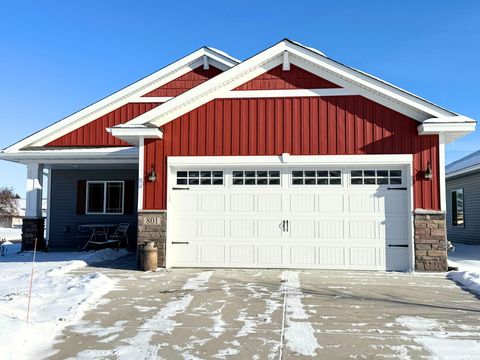 Townhouse For Sale - 801 Golden Way<br/> Isanti County, Isanti, MN 55040