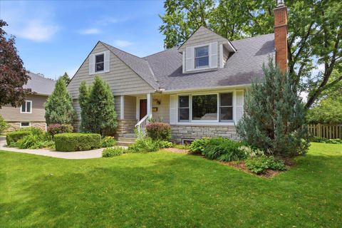 Homes For Sale - 7109 Heatherton Trail<br/> Minneapolis, MN 55435