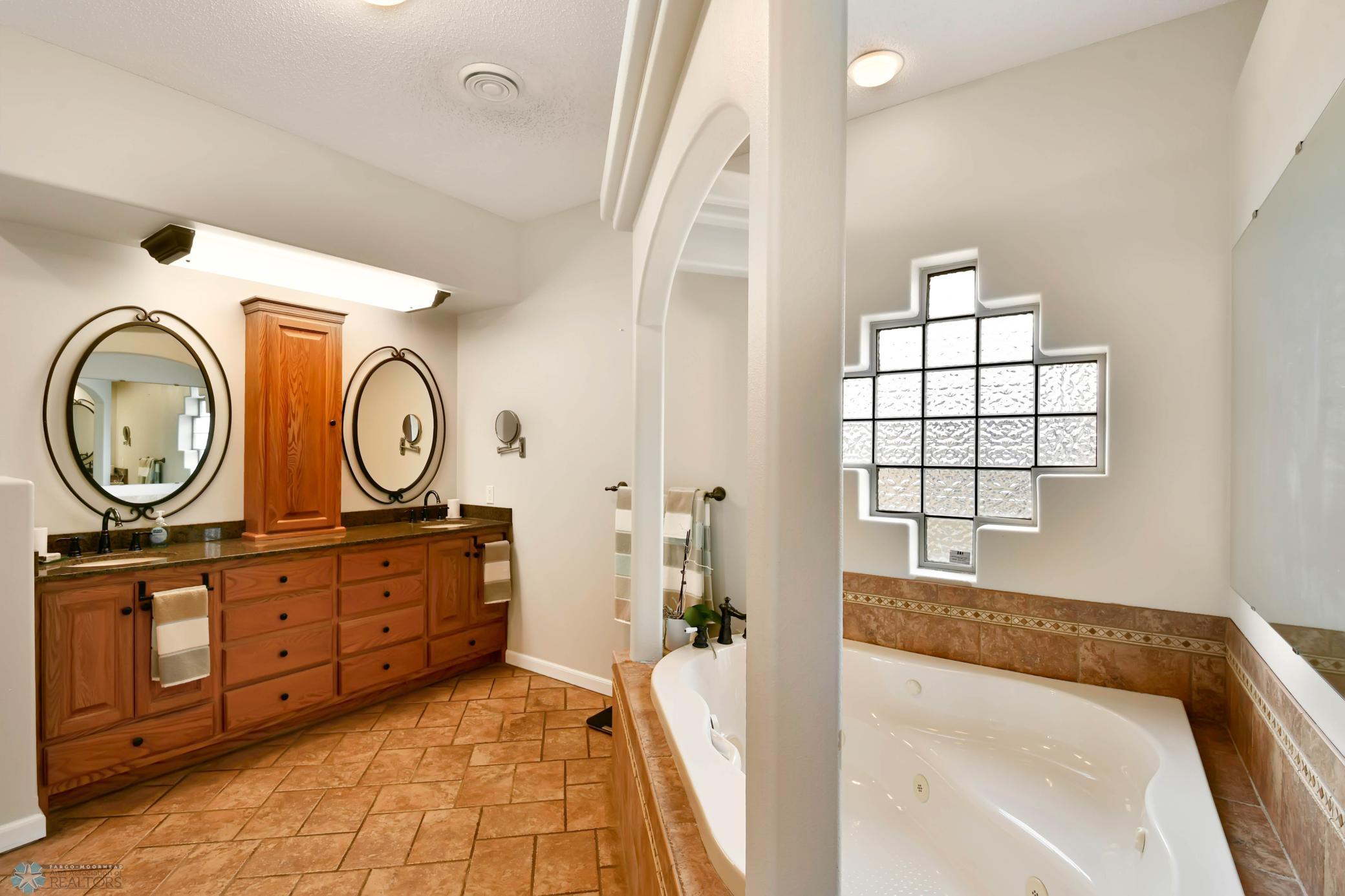 762 36th Street, Moorhead, Minnesota image 27
