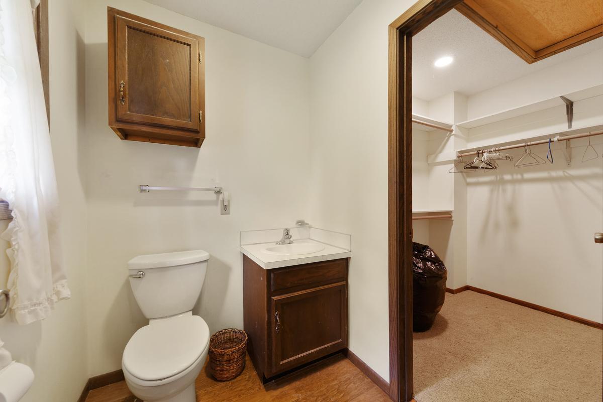 200 Half Moon Road, Wells, Minnesota image 32