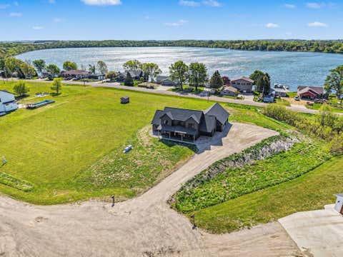 Homes For Sale - 19347 Lake Volney Circle<br/> Le Center, MN 56057