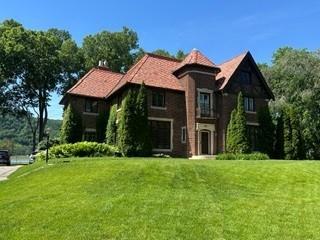 Homes For Sale - 51 W Sarnia Street<br/> Winona, MN 55987