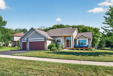 Homes For Sale - 10402 34th Street<br/> Saint Michael, MN 55376
