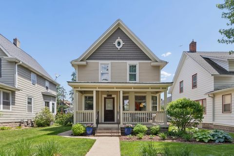 Homes For Sale - 4311 Lyndale Avenue<br/> Hennepin County, Minneapolis, MN 55409