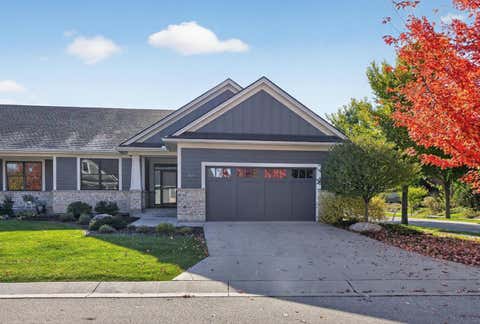 Townhouse For Sale - 1184 Fox Hill Court<br/> Olmsted County, Rochester, MN 55902