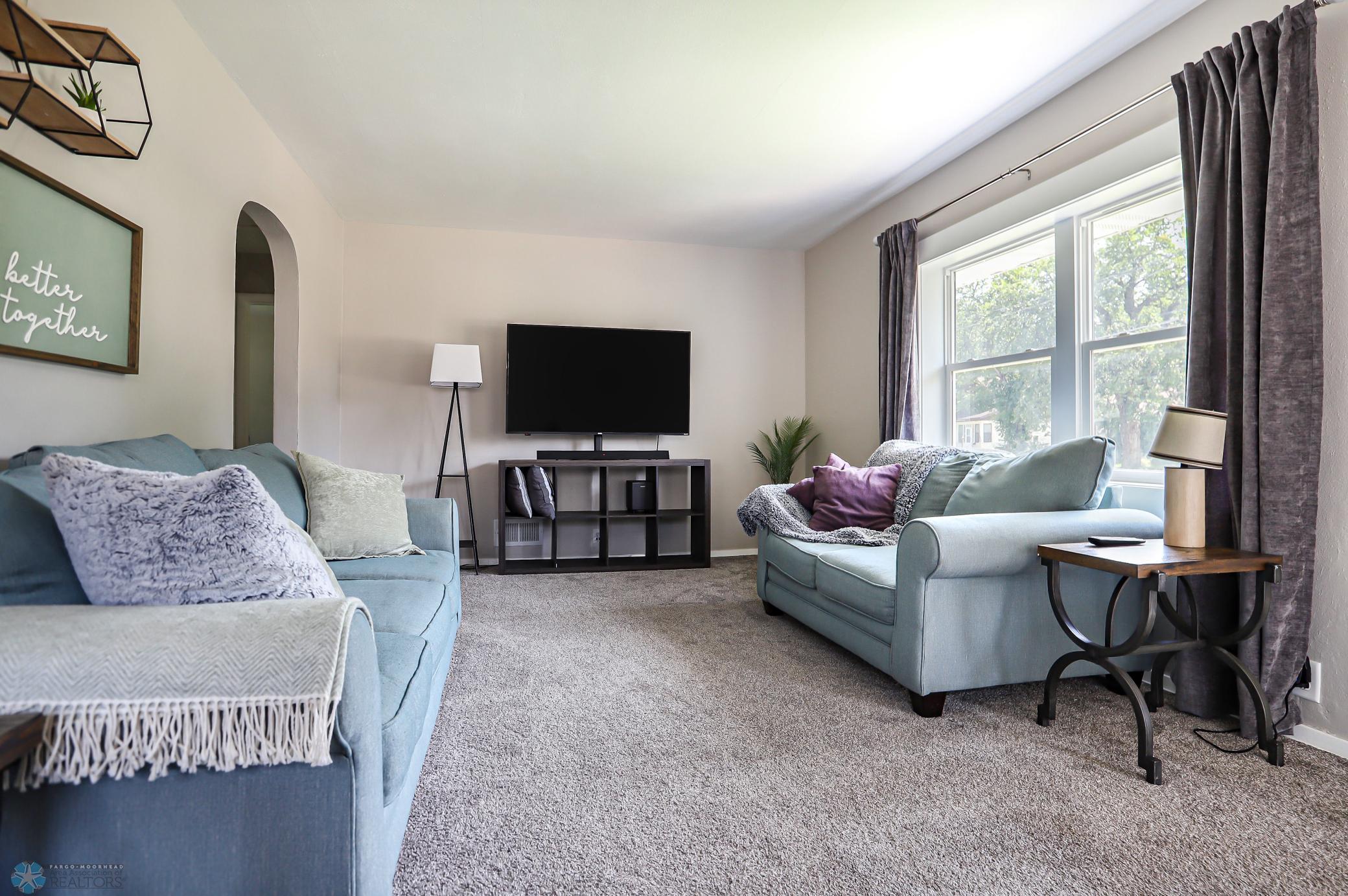 Fargo, North Dakota 58103, United States, 4 Bedrooms Bedrooms, ,1 BathroomBathrooms,Residential,Pending,46906