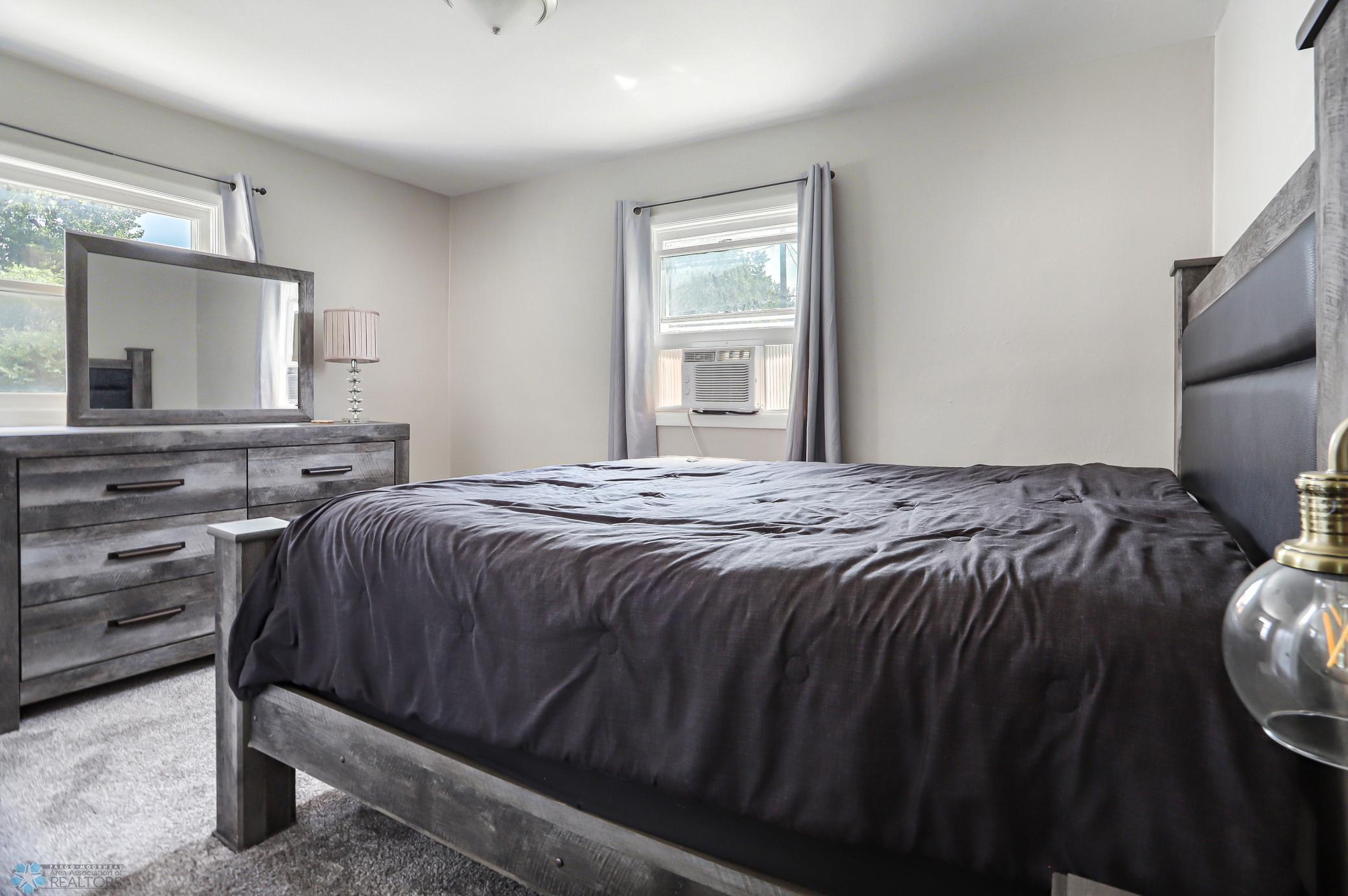 Fargo, North Dakota 58103, United States, 4 Bedrooms Bedrooms, ,1 BathroomBathrooms,Residential,Pending,46906