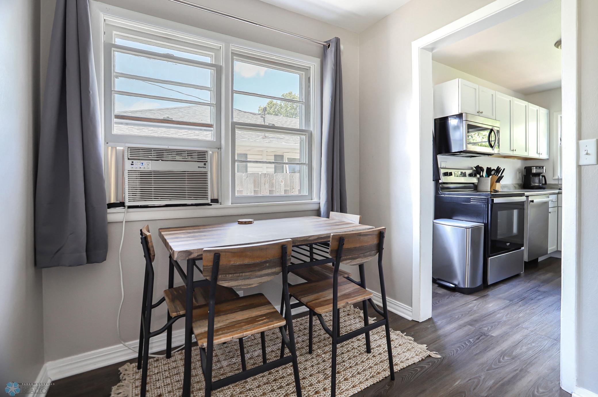 Fargo, North Dakota 58103, United States, 4 Bedrooms Bedrooms, ,1 BathroomBathrooms,Residential,Pending,46906