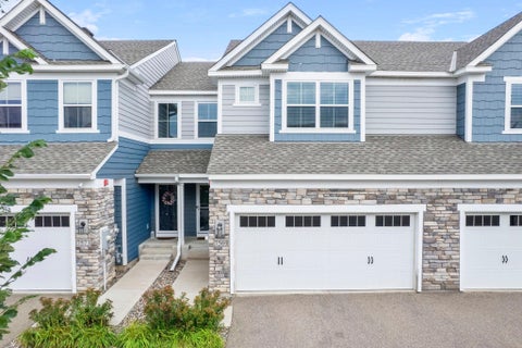 Townhouse For Sale - 7569 184th Street<br/> Lakeville, MN 55044