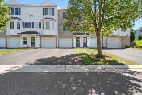 Townhouse For Sale - 4961 Emmit Drive<br/> Hugo, MN 55038