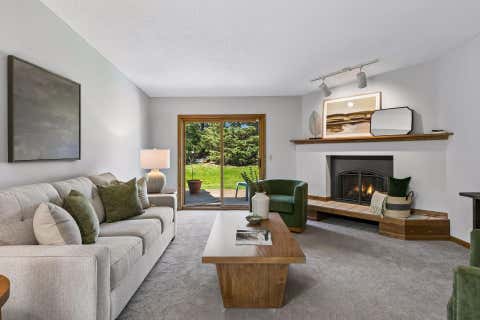 Townhouse For Sale - 4105 Upland Lane<br/> Minneapolis, MN 55446