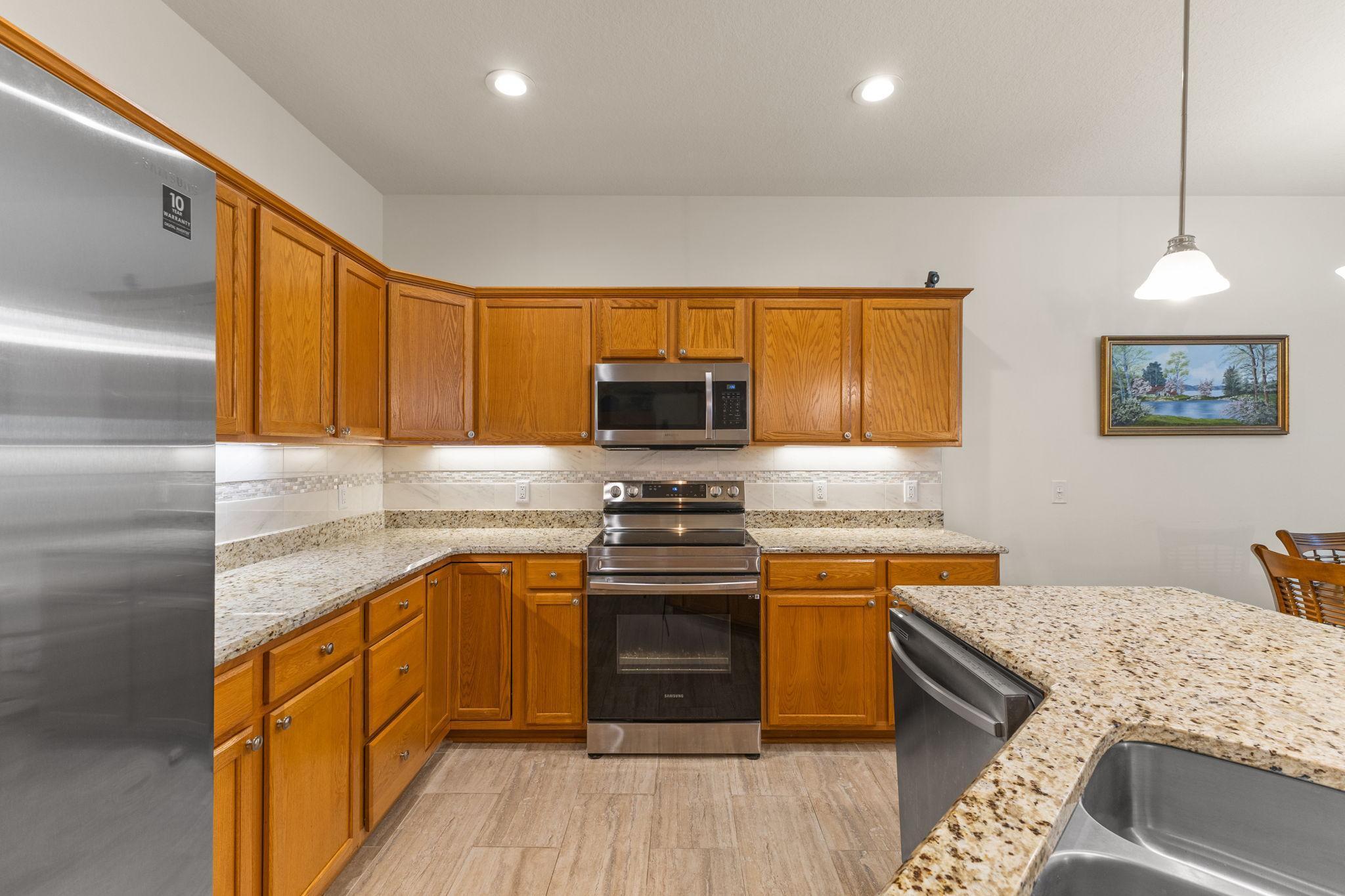 18386 Xerxes Street, Elk River, Minnesota image 3