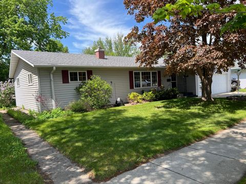Homes For Sale - 407 1st Street<br/> Wadena County, Wadena, MN 56482