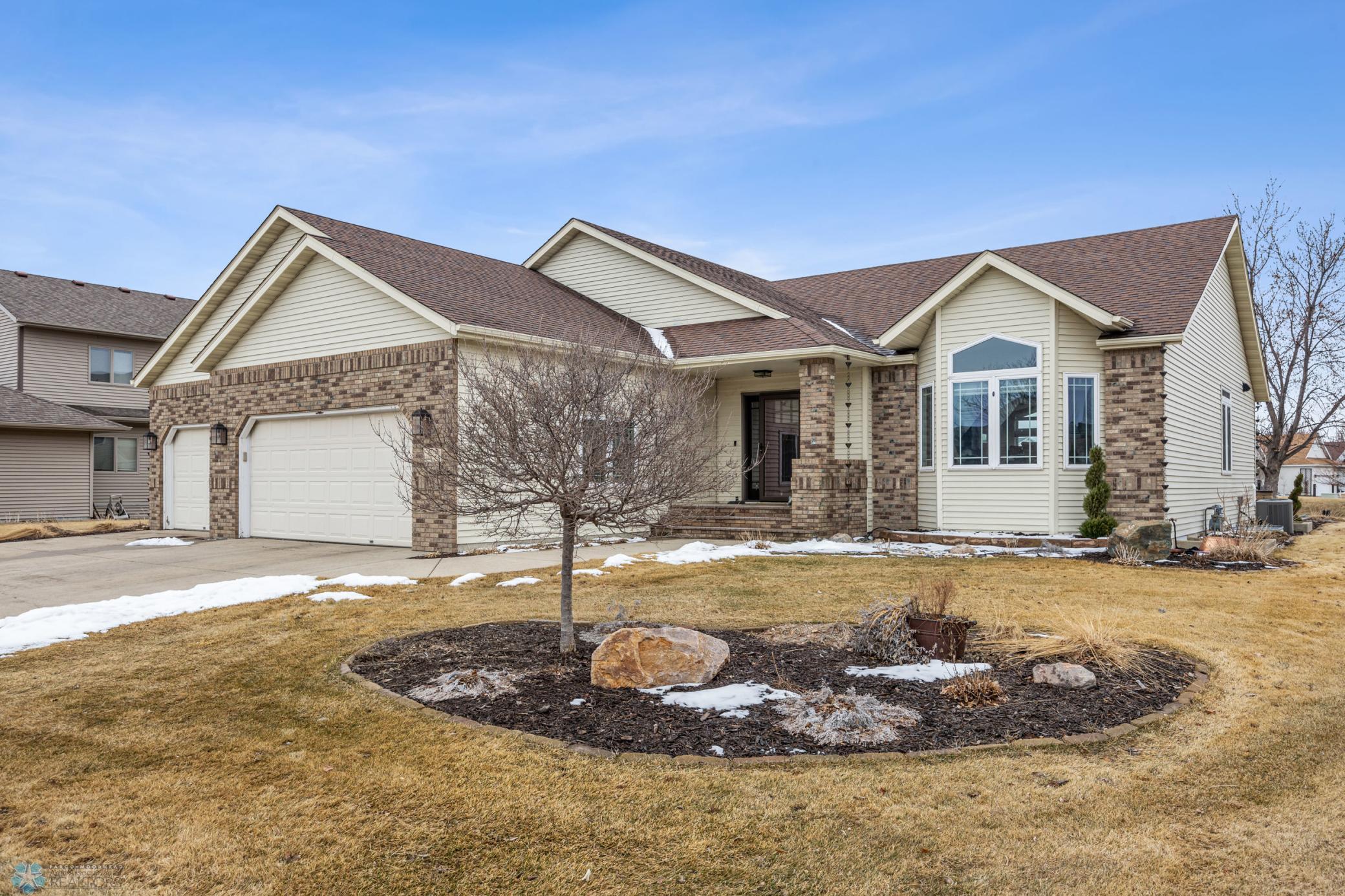 4315 Timberline Drive, Fargo, North Dakota image 2