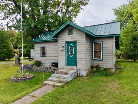 Homes For Sale - 2810 Mill Street<br/> Slayton, MN 56172