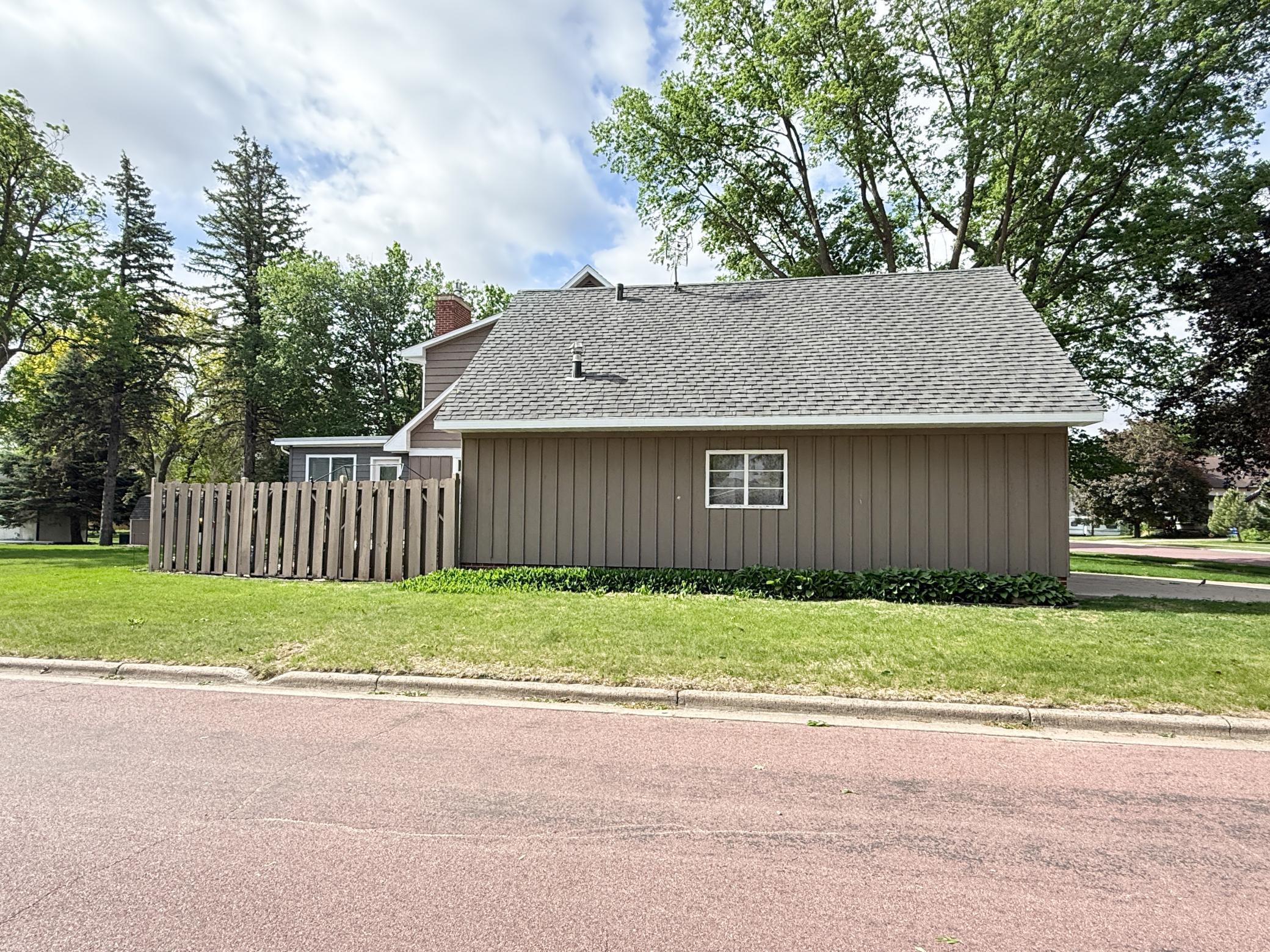 234 N 2nd Avenue, Truman, Minnesota image 3