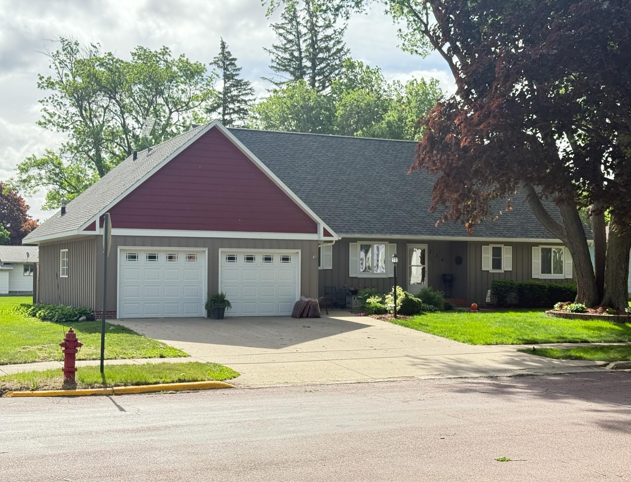 234 N 2nd Avenue, Truman, Minnesota image 1