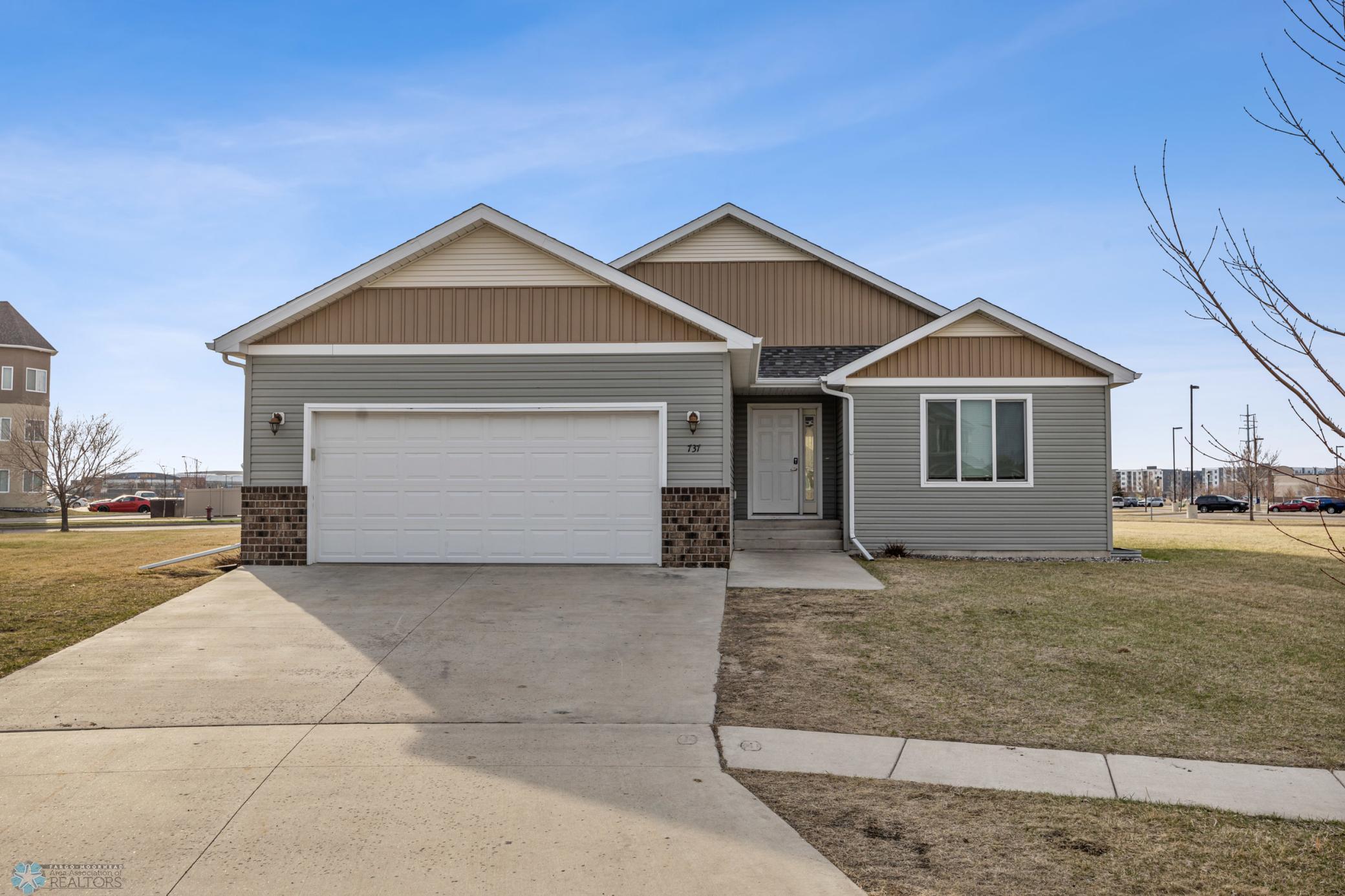 737 30th Terrace, West Fargo, North Dakota image 1