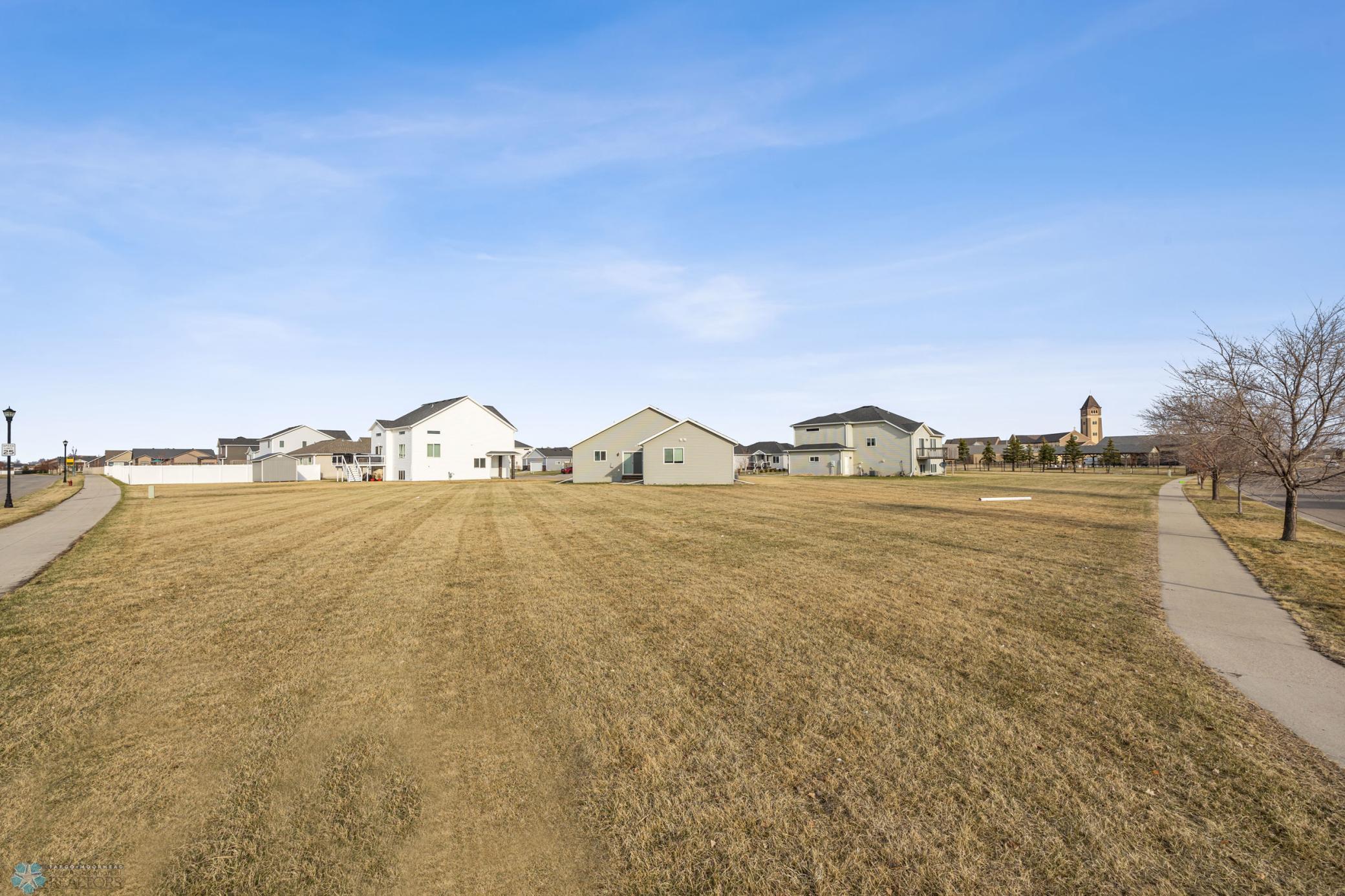 737 30th Terrace, West Fargo, North Dakota image 2