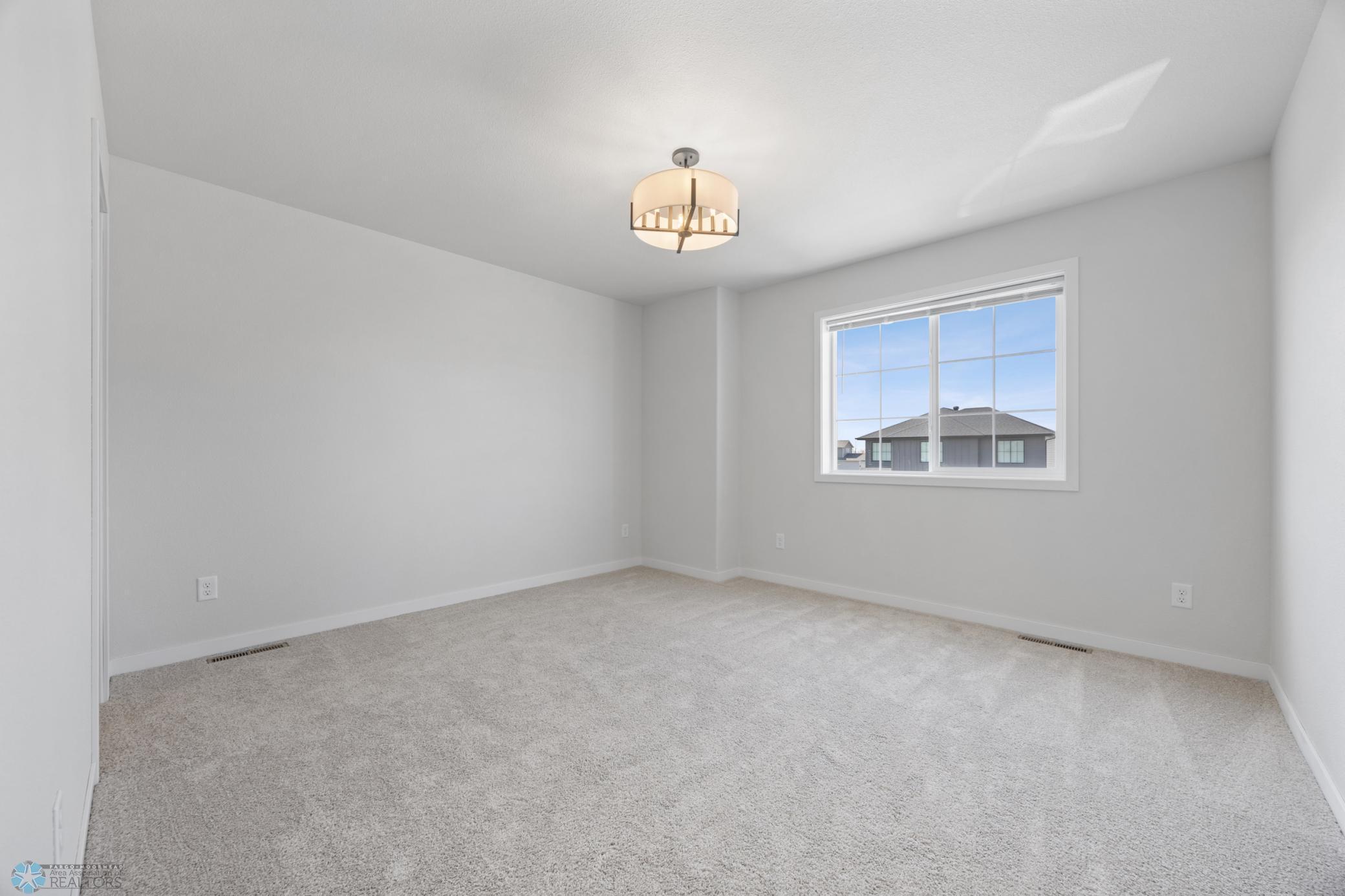 6059 8th Street, West Fargo, North Dakota image 12